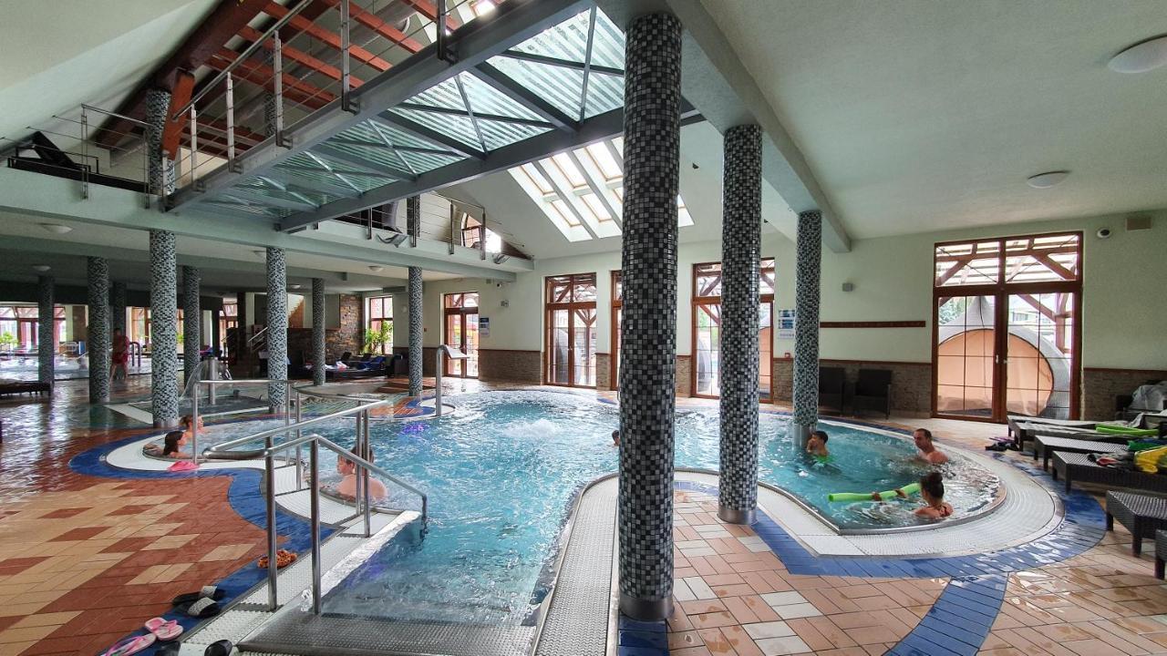 Apartman Aquapark - Hotel Besenova Ngoại thất bức ảnh